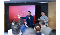 春节期间提供高速路免费换电服务超37万次 蔚来今年计划新增超400座换电站