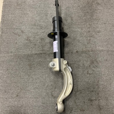 适用玛莎总裁吉博力前后减震器670008896 670008897 670008899