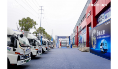 续航超1000公里的绿牌自动挡轻卡，混动1号·骏铃聚宝盆全球上市