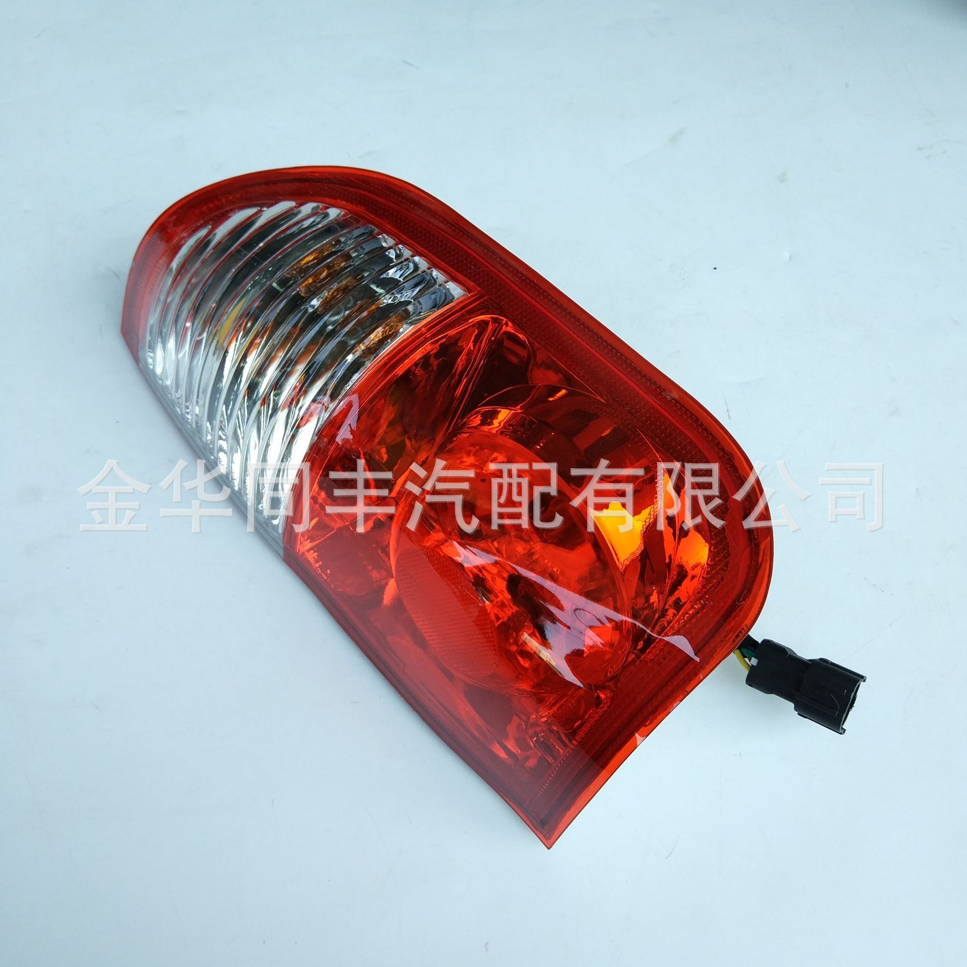 中兴威虎皮卡后灯 (4).jpg