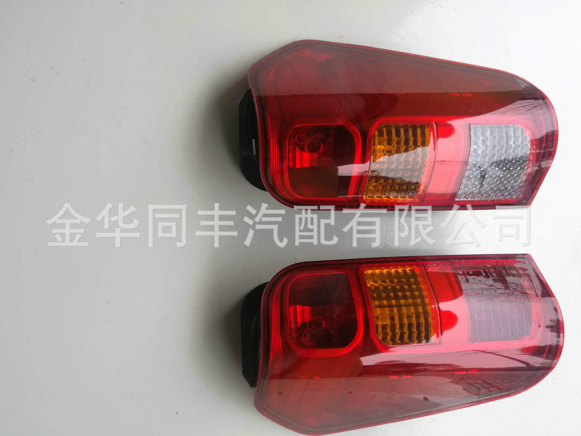 五菱之光6388NF后灯正厂 (8)