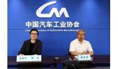 实现稳增长目标任务艰巨 汽车业如何“承压”